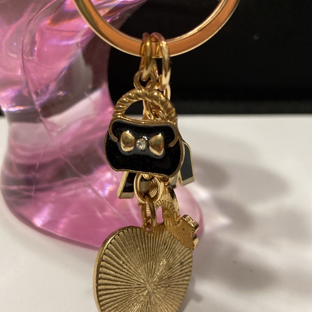 Upscale Keychain - Picture 5 of 5